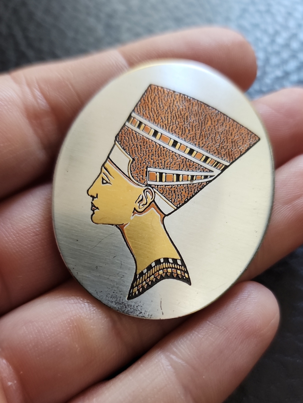 VTG Reed & Barton Damascene Nefertiti Profile Metal Pin in Brown and Gold
